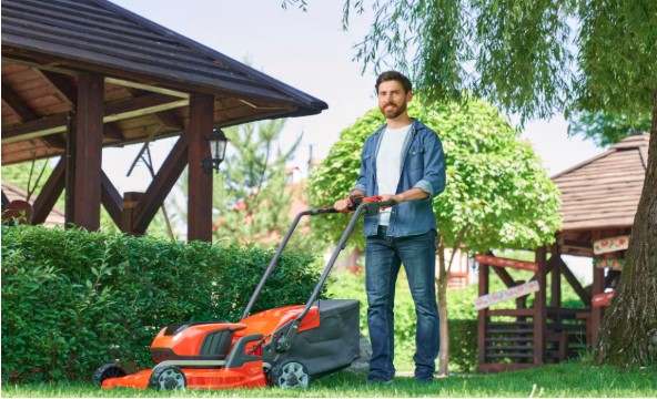 Important Factors to Consider When Choosing Lawn Care Services